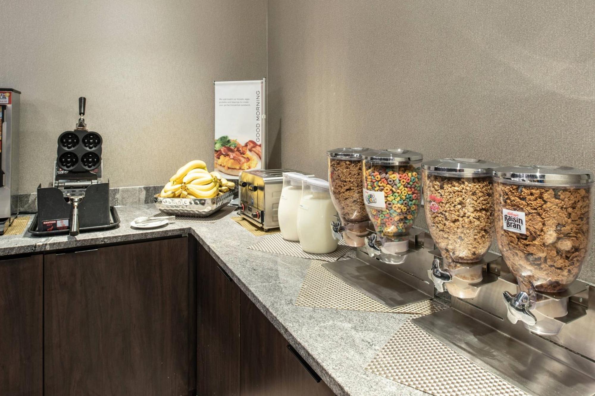 Residence Inn By Marriott Boston Logan Airport/Chelsea Extérieur photo