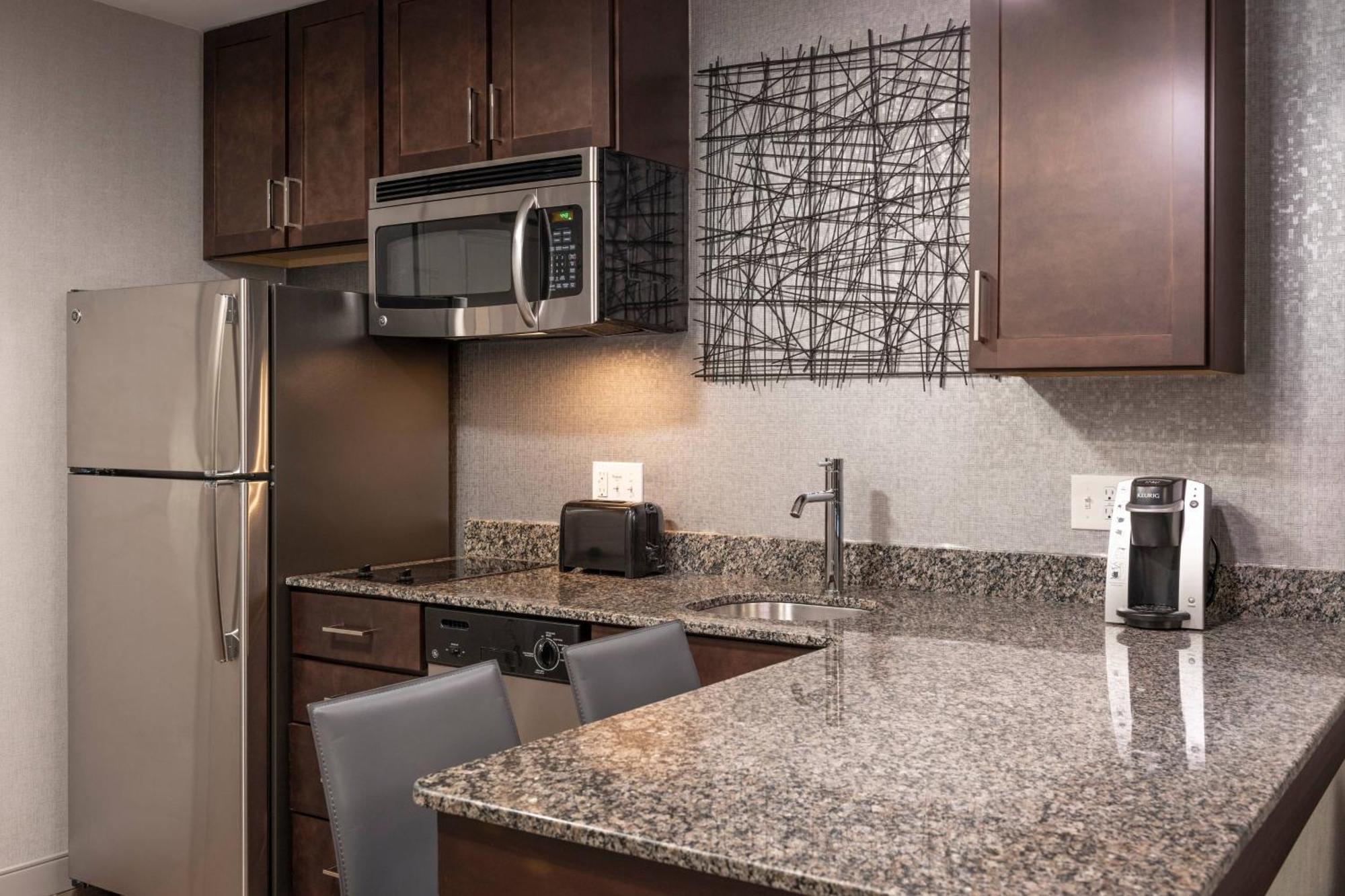 Residence Inn By Marriott Boston Logan Airport/Chelsea Extérieur photo